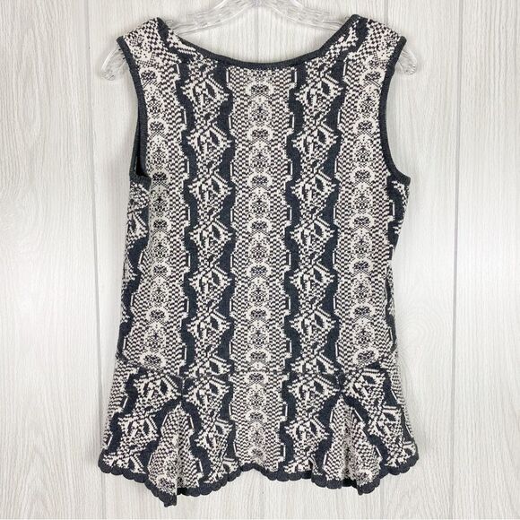 Cabi | Gray & White Peplum Shell Knit Top Size Medium - Picture 2 of 8